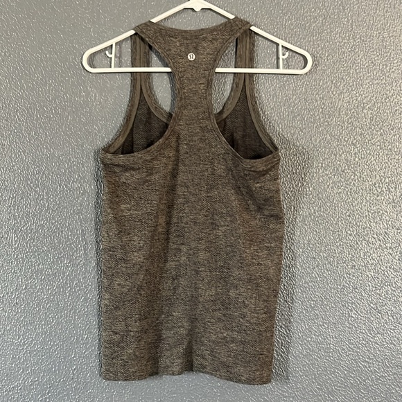 Lululemon Swiftly Tech Racerback 2.0 Grey/Black Tank Women’s Size 6 - Picture 2 of 11